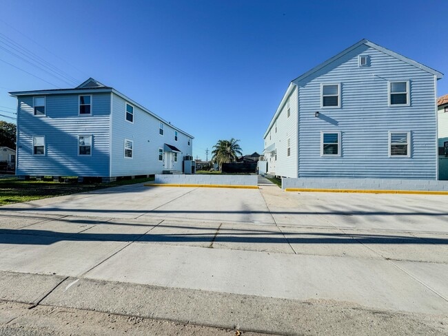 Photo - 3600 Eagle St