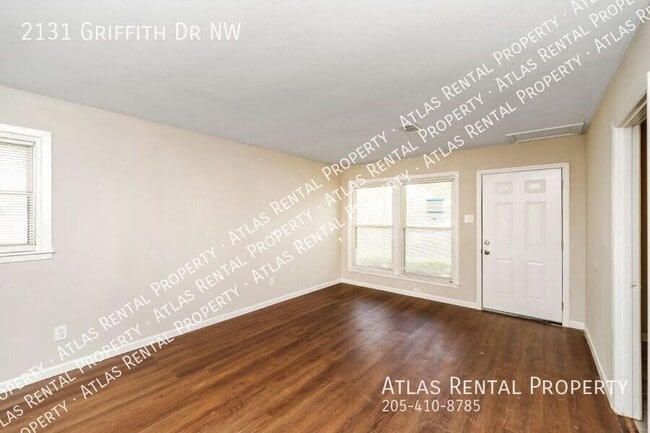 Photo - 2131 Griffith Dr NW