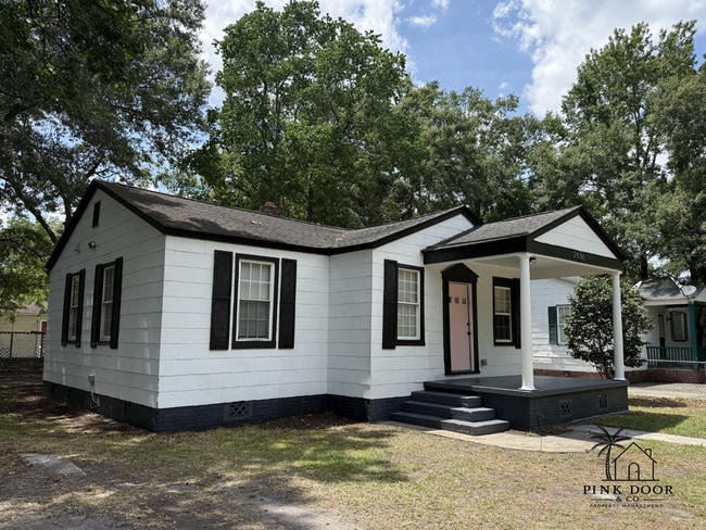 Building Photo - 2686 Poplin Ave