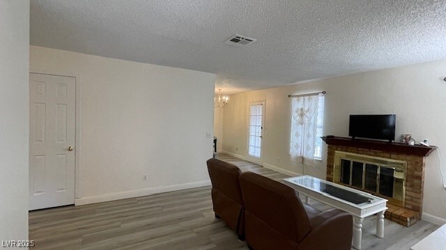 Building Photo - 5576 W Rochelle Ave. Unit 12A Rental