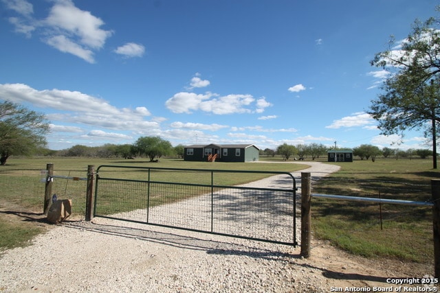 Building Photo - 8600 S Loop 1604 E Rental