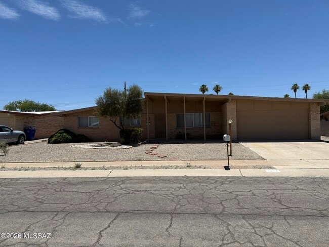 Building Photo - 8812 E Shiloh Pl