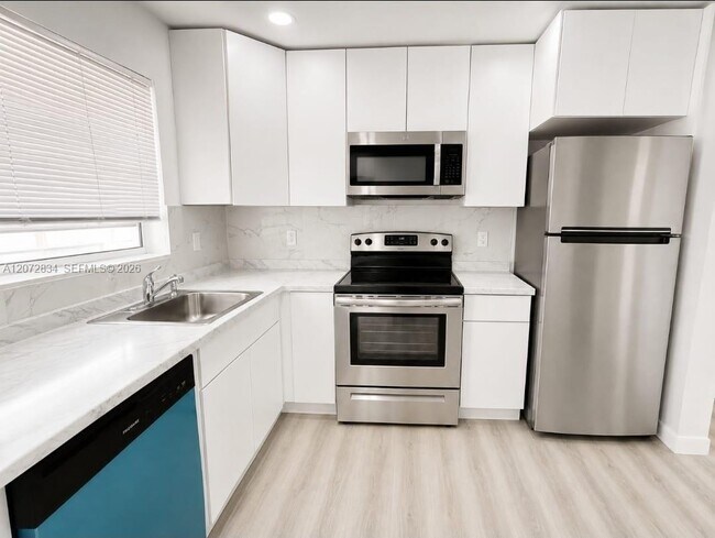 5090 SW 64th Ave Unit 305