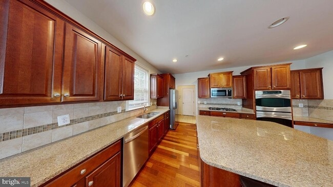 Photo - 3041 Moore Ln