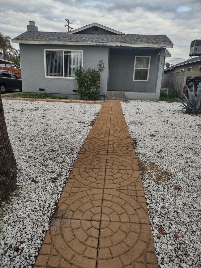 Photo - 2925 Wall Ave