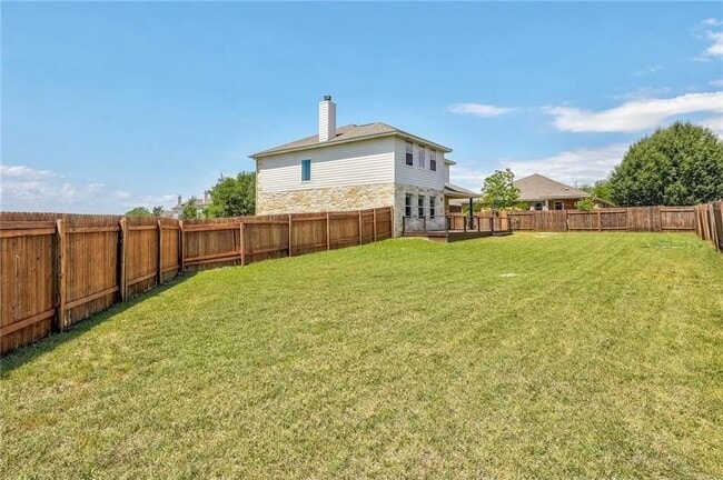 15113 Fernhill Dr