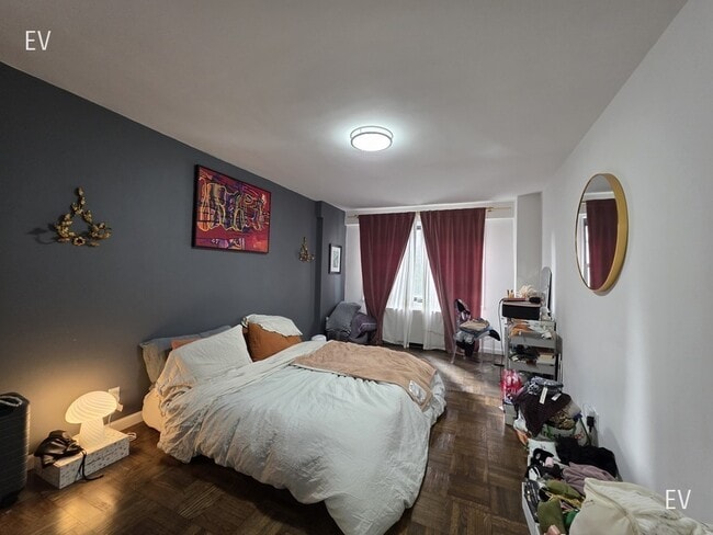 Photo - 405 E 56th St Unidad 4F