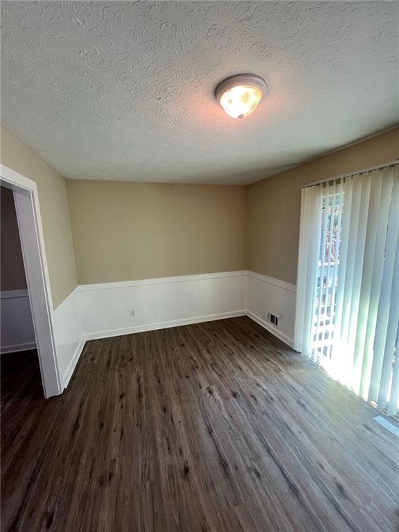 Photo - 1961 Pine Dr SW