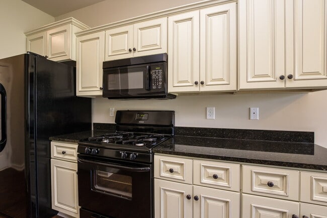Photo - 62 Prescott Dr