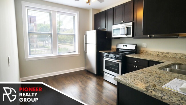 Photo - 2259 W Hirsch St Apartments Unit #2259-1W