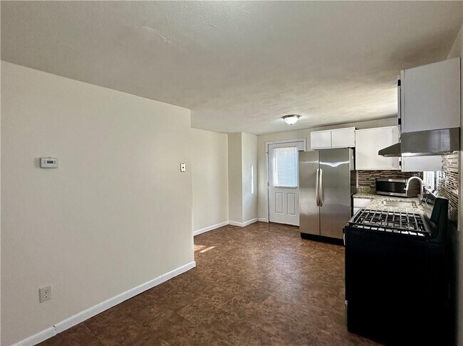 Photo - 35 Lancashire St