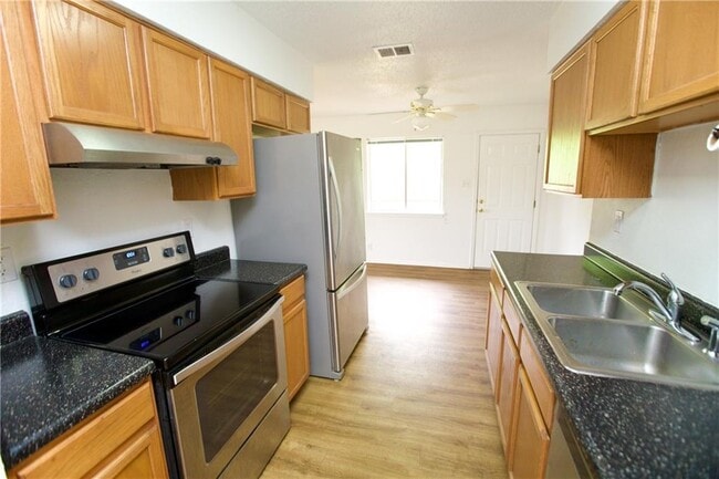 Photo - 8002 Sonnet Ave