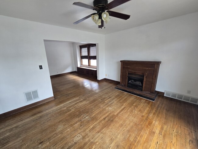 Photo - 311 Crestwood Ave Unit 2