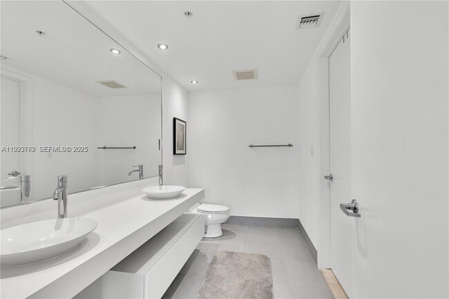 Photo - 92 SW 3rd St Unit 3602