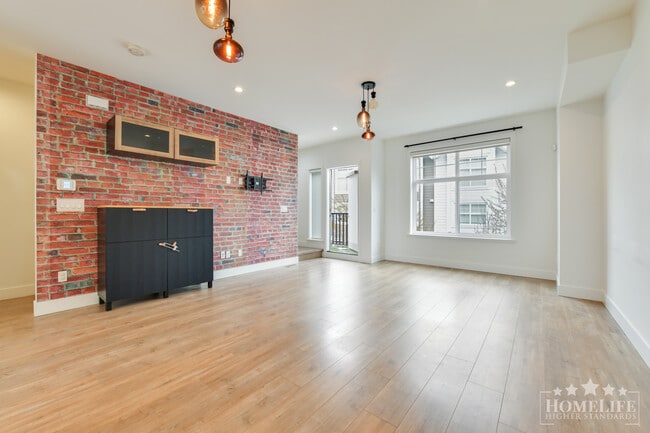 Photo - Executive Style, Smart Home Integrated 3 Bed + Flex (optional 4th bed), 3 Bath Townhome for Rent ... Unit 9