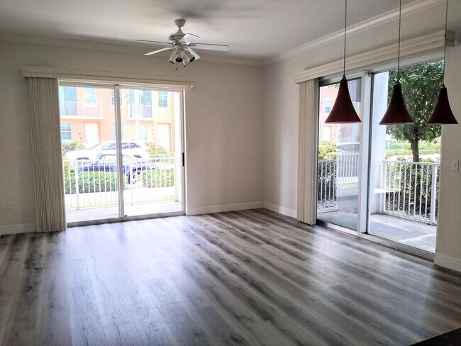 Photo - 804 E Windward Way Unit 105