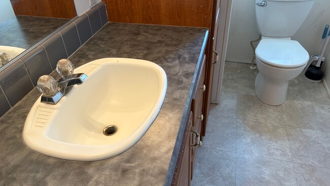 Photo - 2390 Poole Way