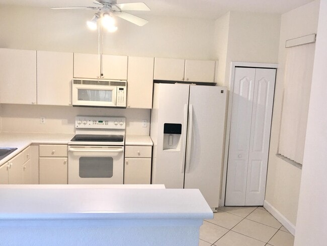 Building Photo - 2008 Shoma Dr Rental