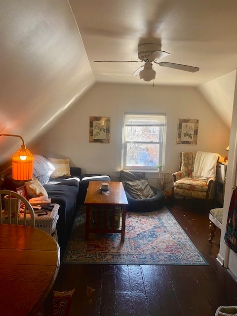 Building Photo - 2222 W Dickens Ave Unit Apt 3