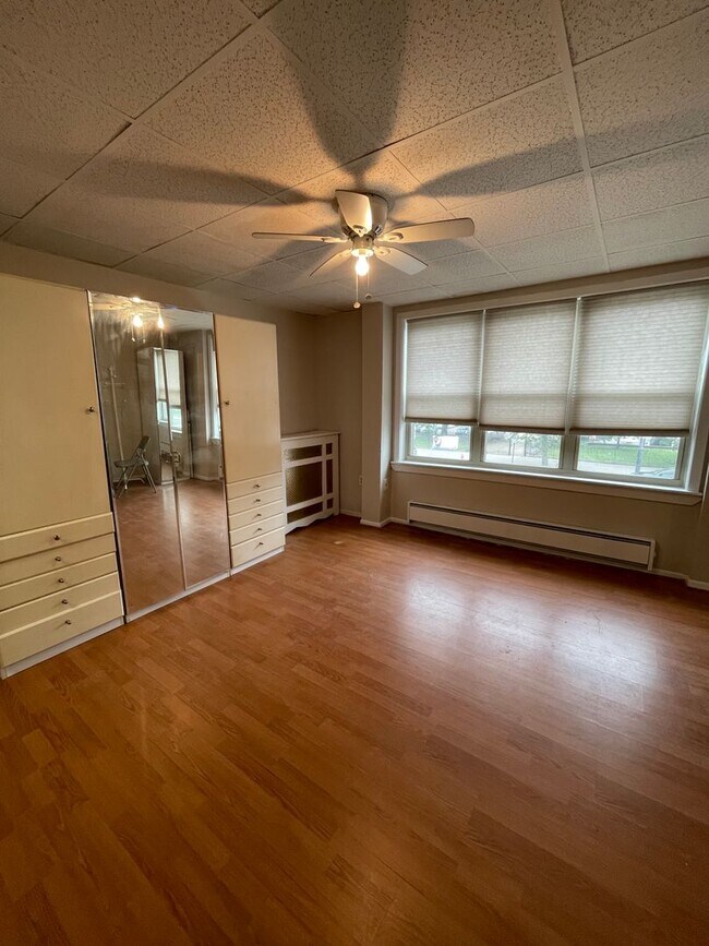 Photo - 2136 S Broad St Unit 2F