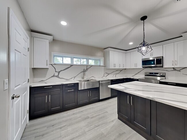 Photo - 2820 Abington Ave