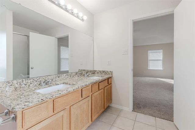 Photo - 5828 Pebble Ridge Dr