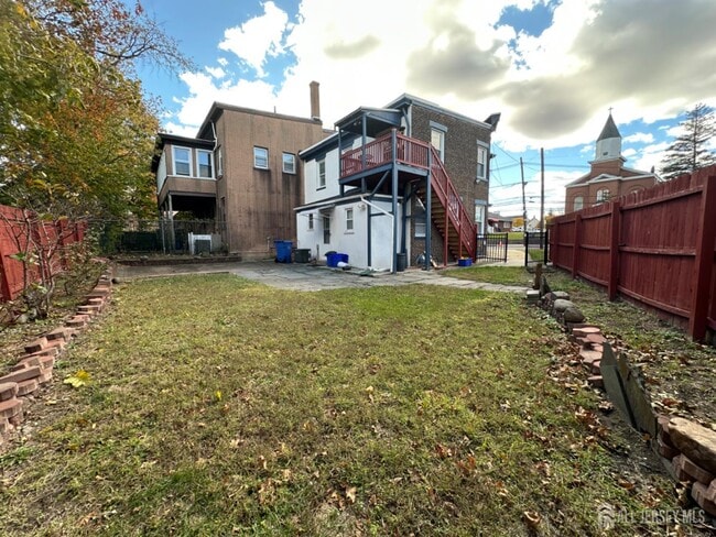 Photo - 151 N Broadway Unit 2