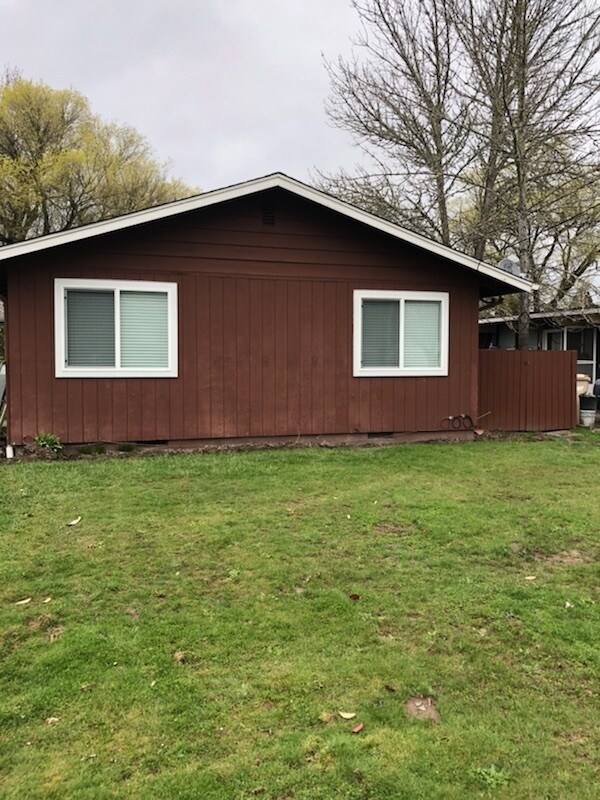 Photo - 2 Bedroom 1 bath in NW Corvallis Unit Hayes1955
