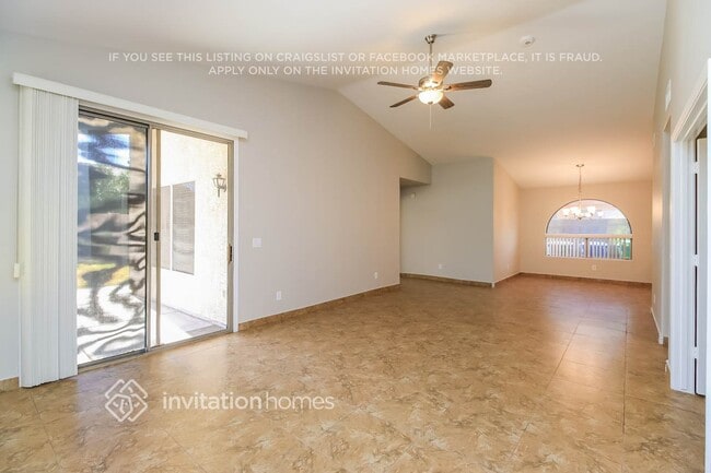 Photo - 9827 Olla Ave