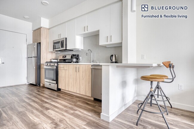3093 Broadway-SI FL6-ID701
