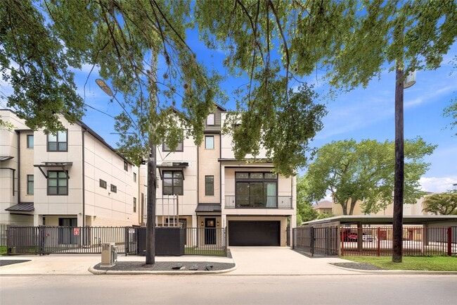 Building Photo - 1823 Prospect St