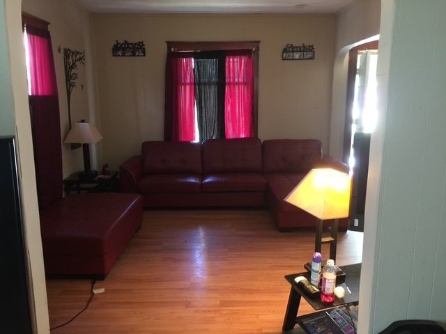 Photo - 907 Ferry Ave