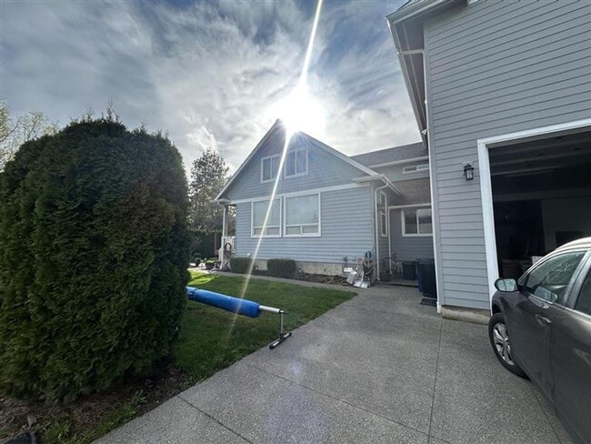 Building Photo - 211 Baker St Unit 211 Baker St