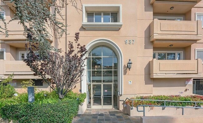 Photo - 937 12th St Unidad 307 Rental