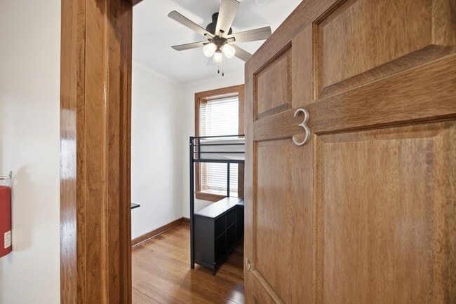 Building Photo - 823 McCallie Ave Unit 3