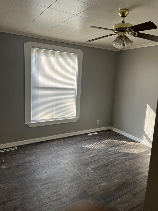 Photo - 1450 Colburn St