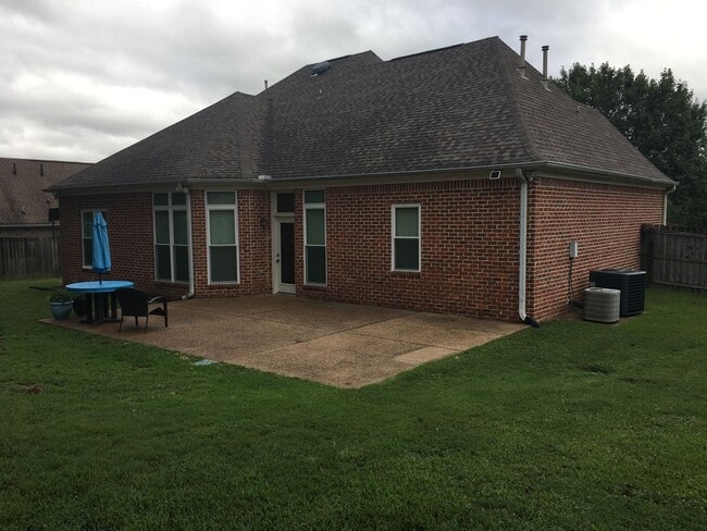 Photo - Ewing Place in Arlington! Pets are allowed, fees apply! Fenced in back yard!