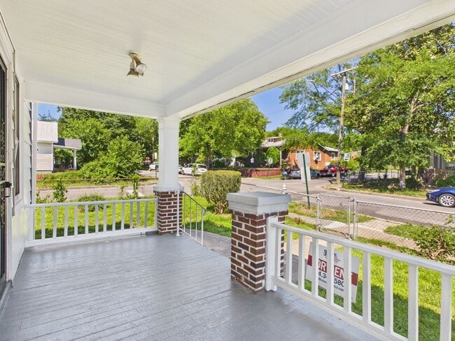 Photo - 1614 N 19th St