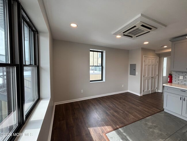 Photo - 21 Mechanic St Unidad 2