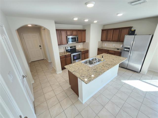 Photo - 924 Amber St