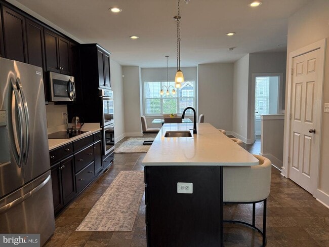 Photo - 2773 Town View Cir