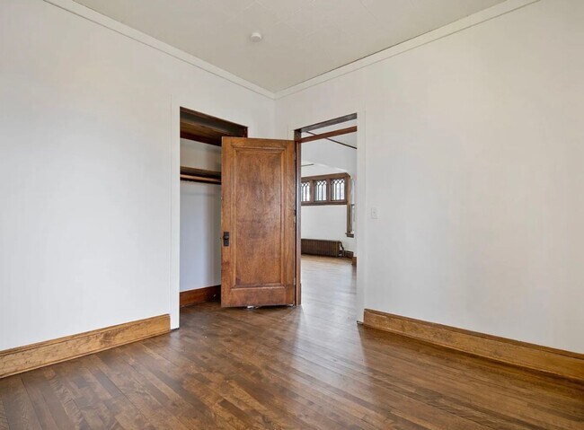 Photo - 8 Bedroom 3 Bathroom House Available August - Close to Campus - August 1 or ASAP Move In!
