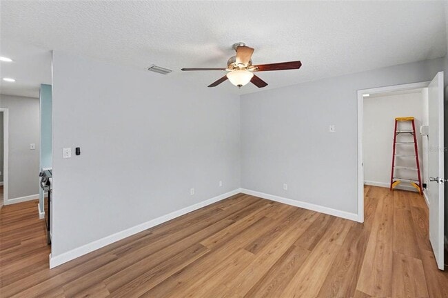 Photo - 9605 N Edison Ave