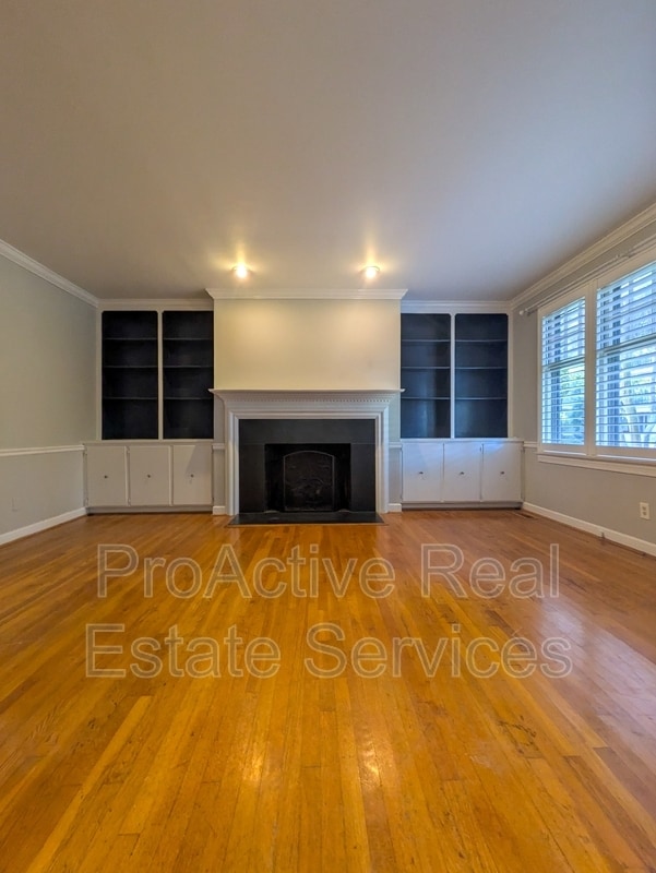 Photo - 1014 Colonial Ave