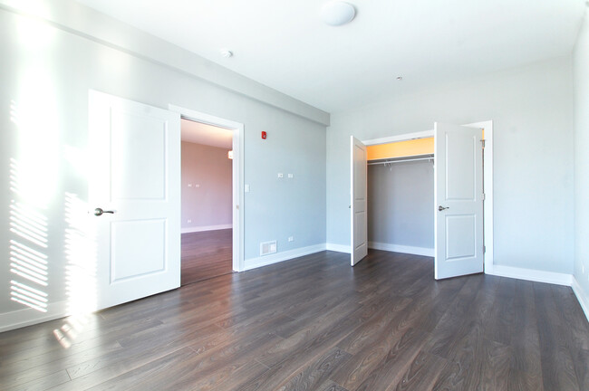 Photo - 1202 Waukegan Rd Condo Unit 206