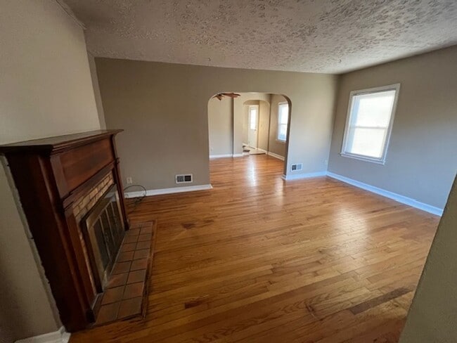 Photo - 125-131 Chase Rd Unit 125