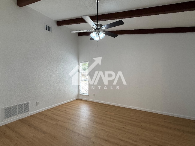 Photo - 5512 Grand Lake Dr