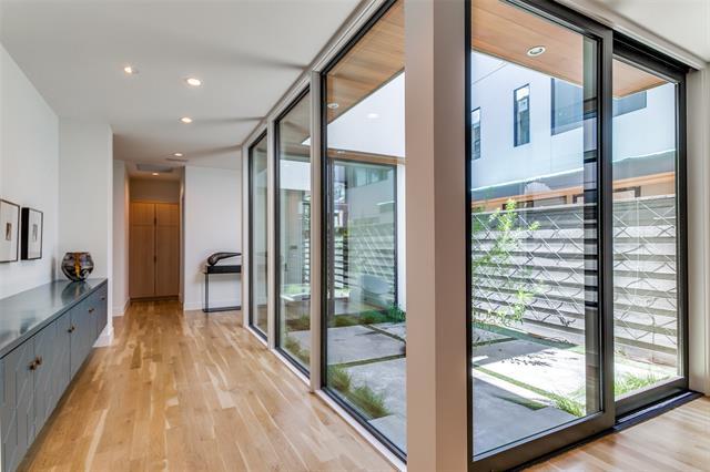 Photo - 3617 Springbrook St