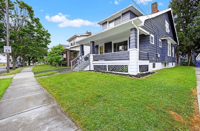 Building Photo - 4200 Cullen Dr Rental