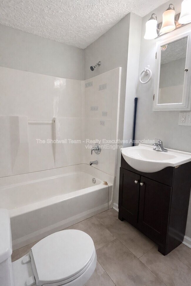 Photo - 5705 Davida Rd NW